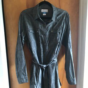 Columbia Women's Sz XL Denim Look Shacket Shirt with Belt